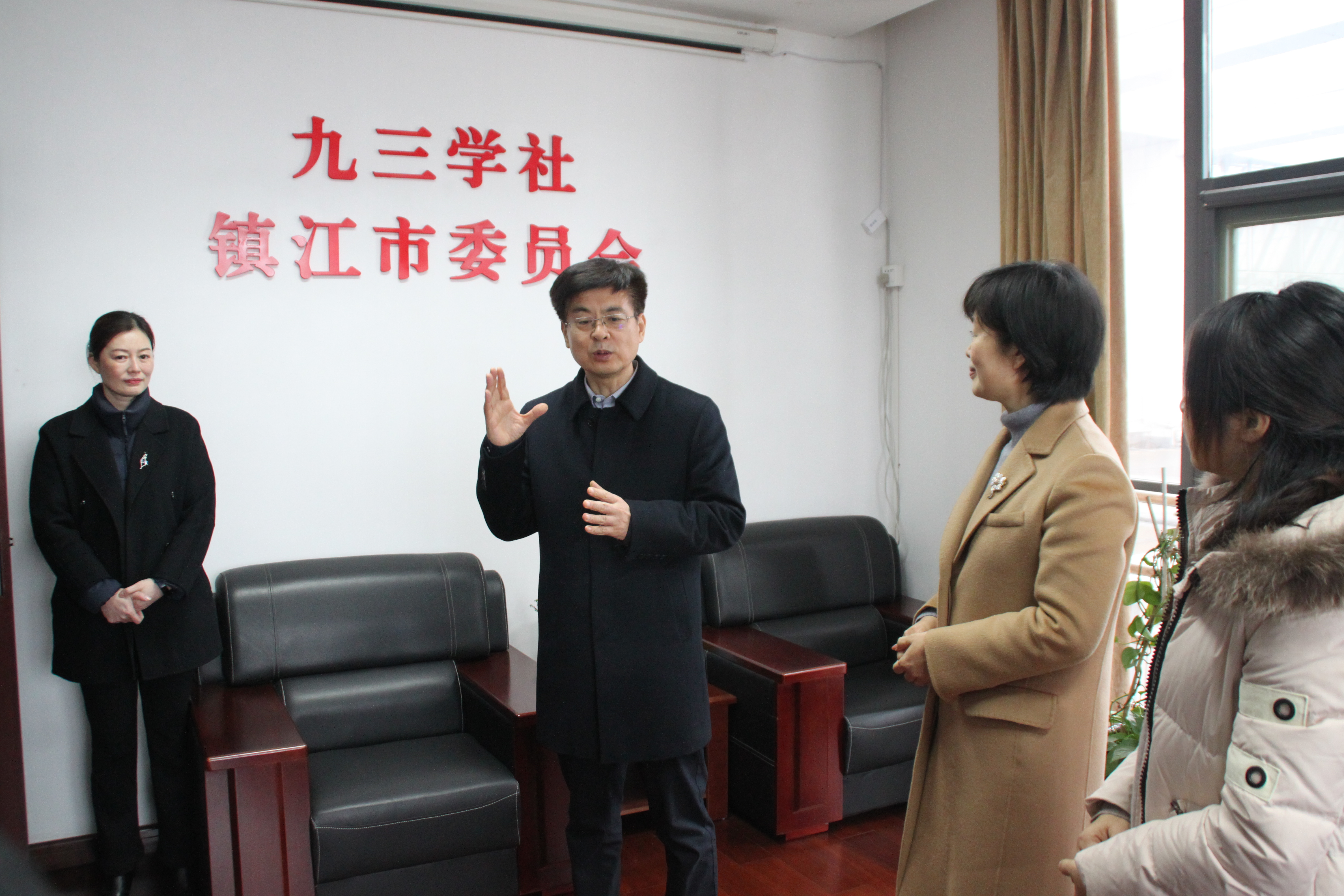 中共镇江市委副书记、统战部长巩海滨走访365彩票app老版_365速发国际平台坑人_bt365无法登陆镇...